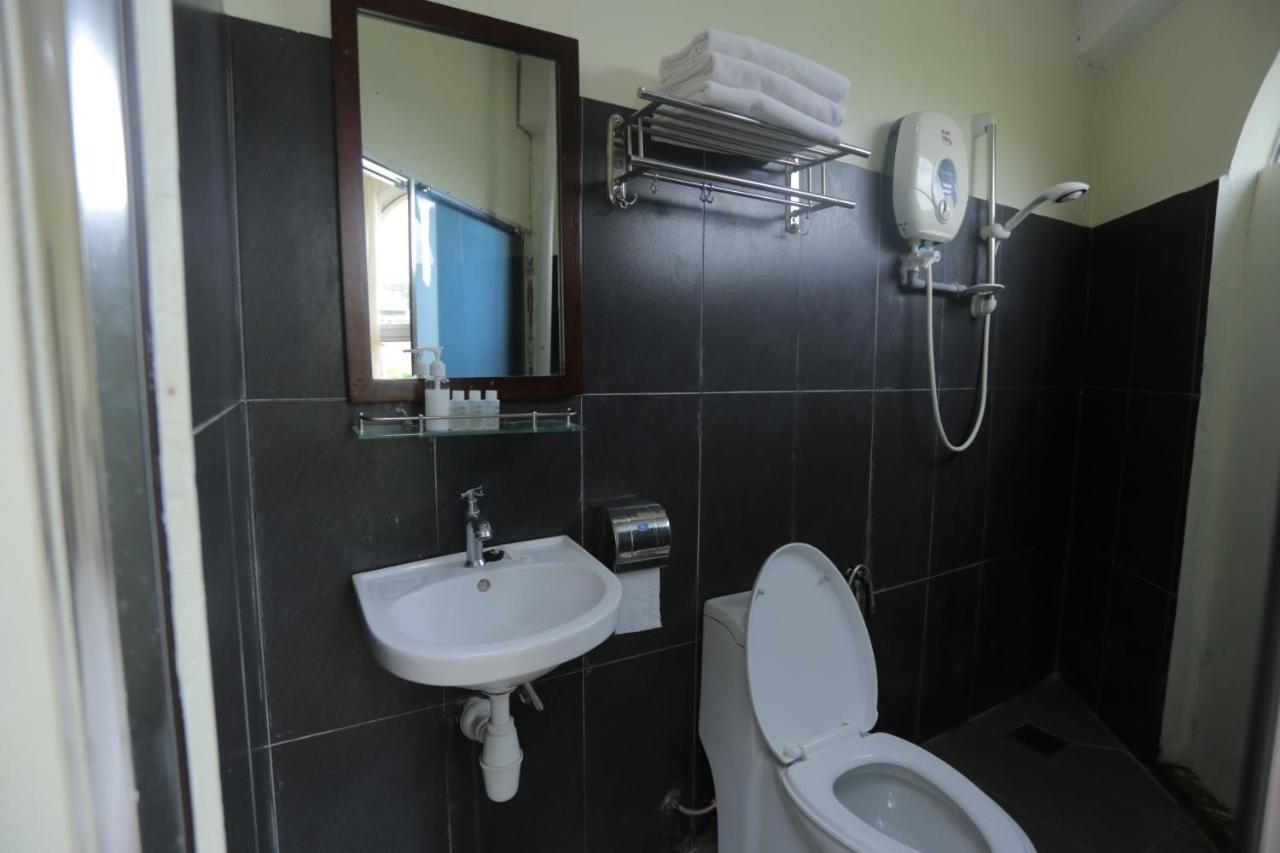 JAM Hotel Kota Warisan Sepang @ ERL Salak Tinggi, KLIA 1-2&F1 Bagian luar foto